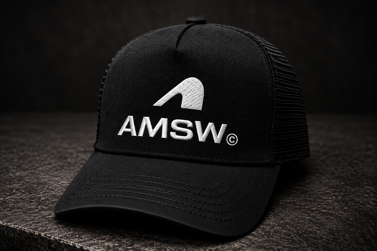 AMSW Trucker Cap – sort med hvidt stack logo